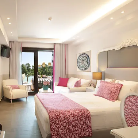 Здравен курорт Avaton Luxury - Relais & Chateaux Урануполи