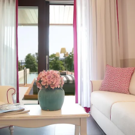 Avaton Luxury - Relais & Chateaux