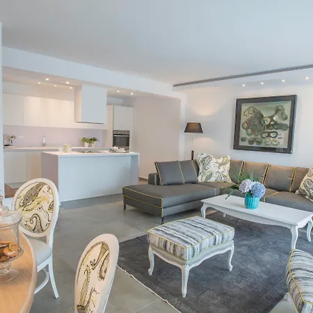 Avaton Luxury - Relais & Chateaux
