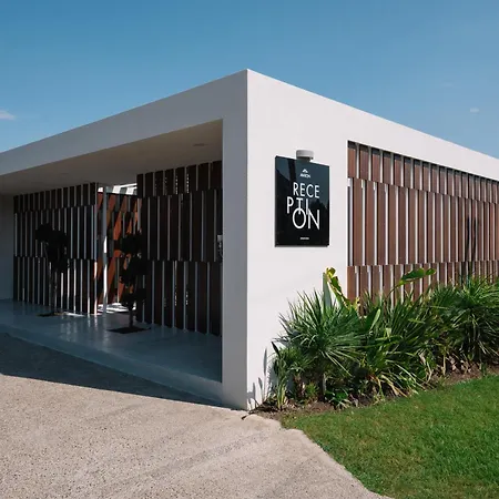 Avaton Luxury - Relais & Chateaux