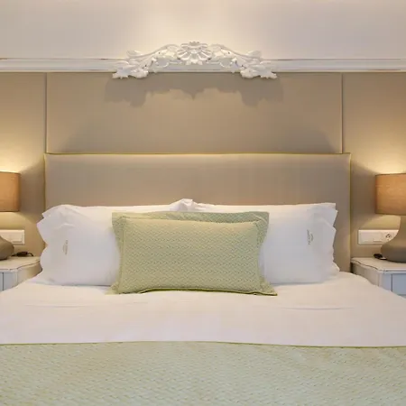 Avaton Luxury - Relais & Chateaux 5*